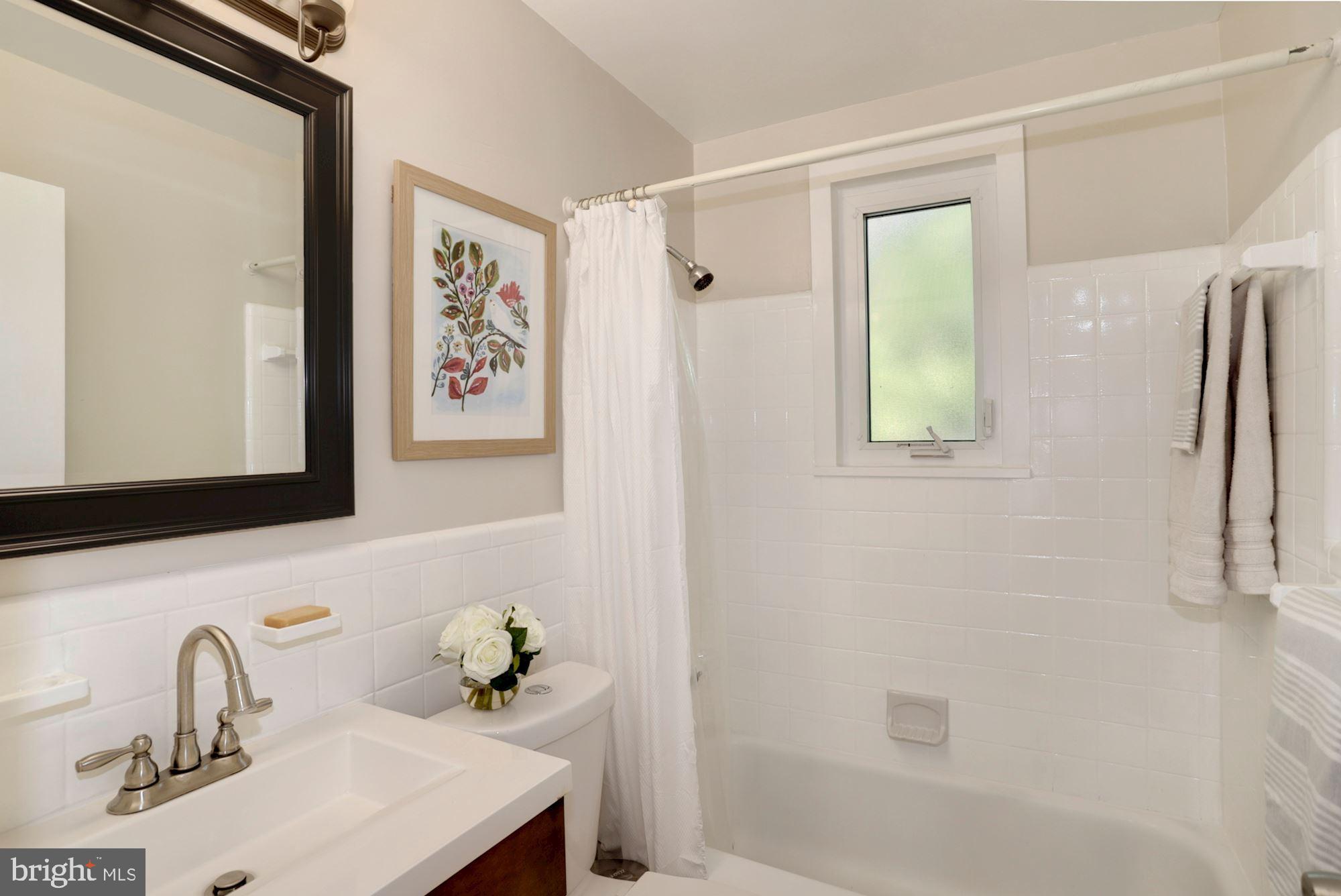 411 Greenbrier Drive Silver Spring, MD 20910 - Photo 11 of 21