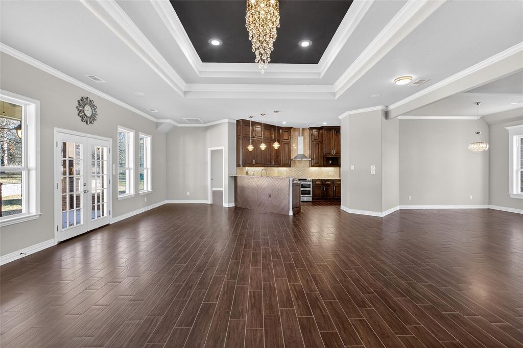 306 Garden Court Springtown, TX 76082 - Photo 15 of 39