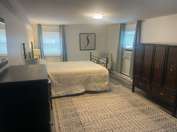 $3,000 | 8 Rock Cliff Road, Unit B, Marblehead, MA 01945