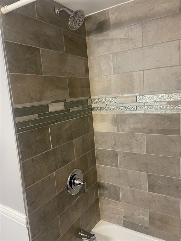 8 Rock Cliff Road, Unit B Marblehead, MA 01945 - Photo 13 of 22