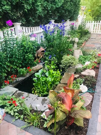 $3,000 | 8 Rock Cliff Road, Unit B, Marblehead, MA 01945