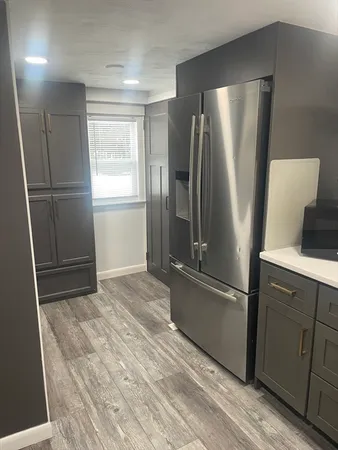 $3,000 | 8 Rock Cliff Road, Unit B, Marblehead, MA 01945