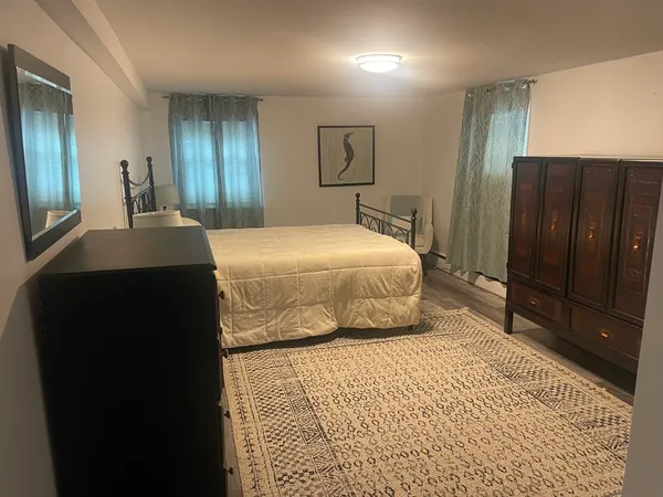 $3,000 | 8 Rock Cliff Road, Unit B, Marblehead, MA 01945