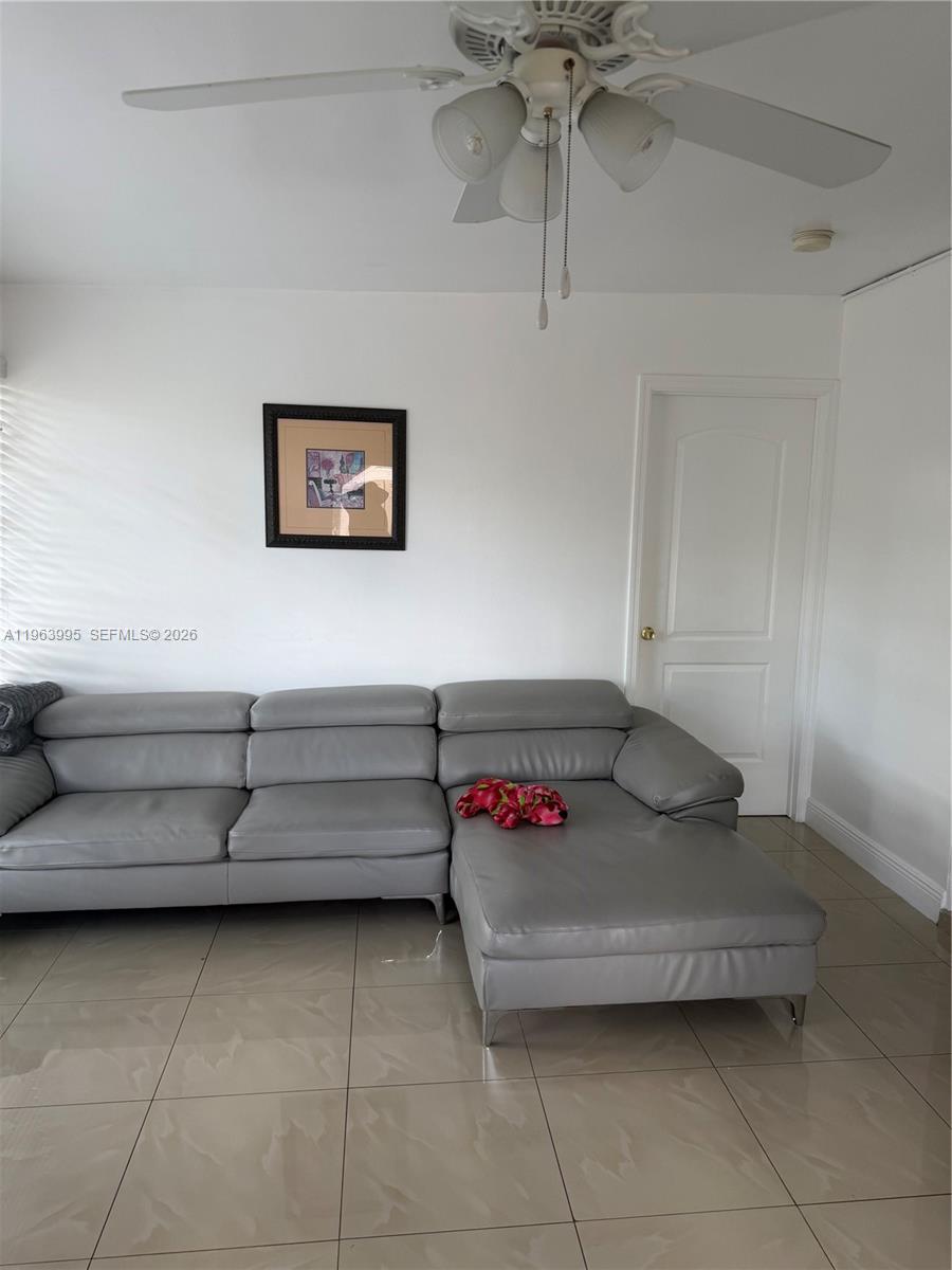 7825 Southwest 127th Court Miami, FL 33183 - Photo 10 of 39