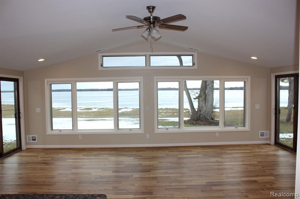 9410 Washington Road St. Helen, MI 48656 - Photo 8 of 28