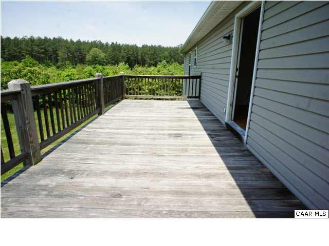 142 Ridge Spring Road Scottsville, VA 24590 - Photo 3 of 16 Gallery Image 3