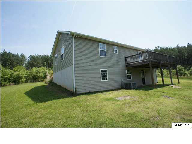 142 Ridge Spring Road Scottsville, VA 24590 - Photo 5 of 16 Gallery Image 5