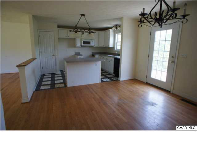 142 Ridge Spring Road Scottsville, VA 24590 - Photo 7 of 16 Gallery Image 7