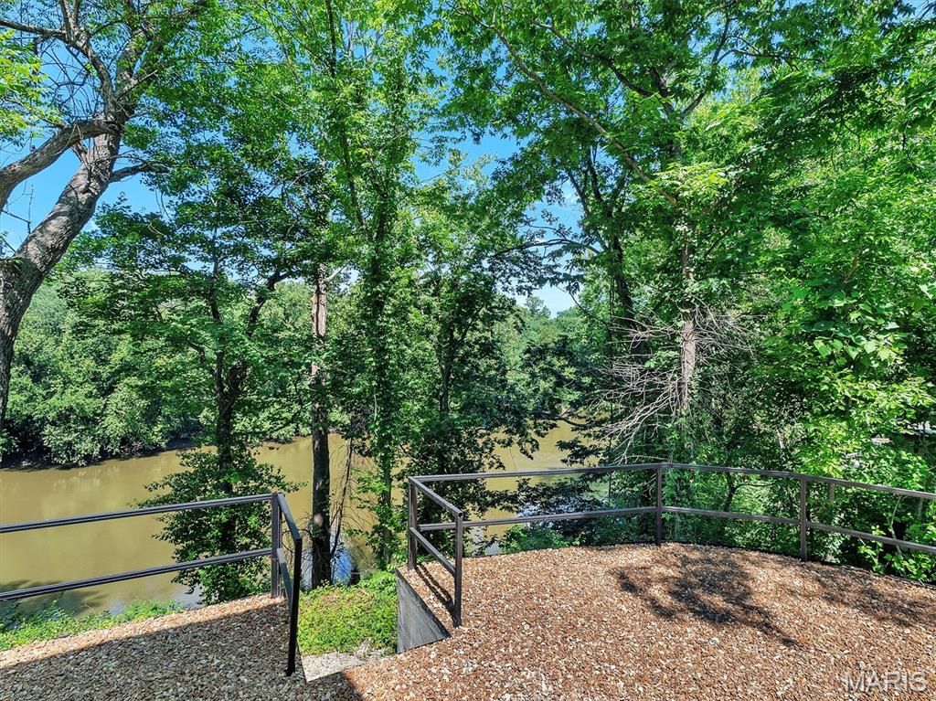 1811 Opeechee Beach Road Pacific, MO 63069 - Photo 7 of 29