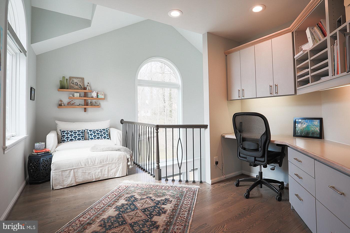 8907 Burdette Road Bethesda, MD 20817 - Photo 29 of 48 Upper Level Loft/Study