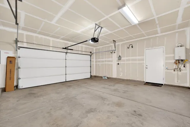 a view of a garage