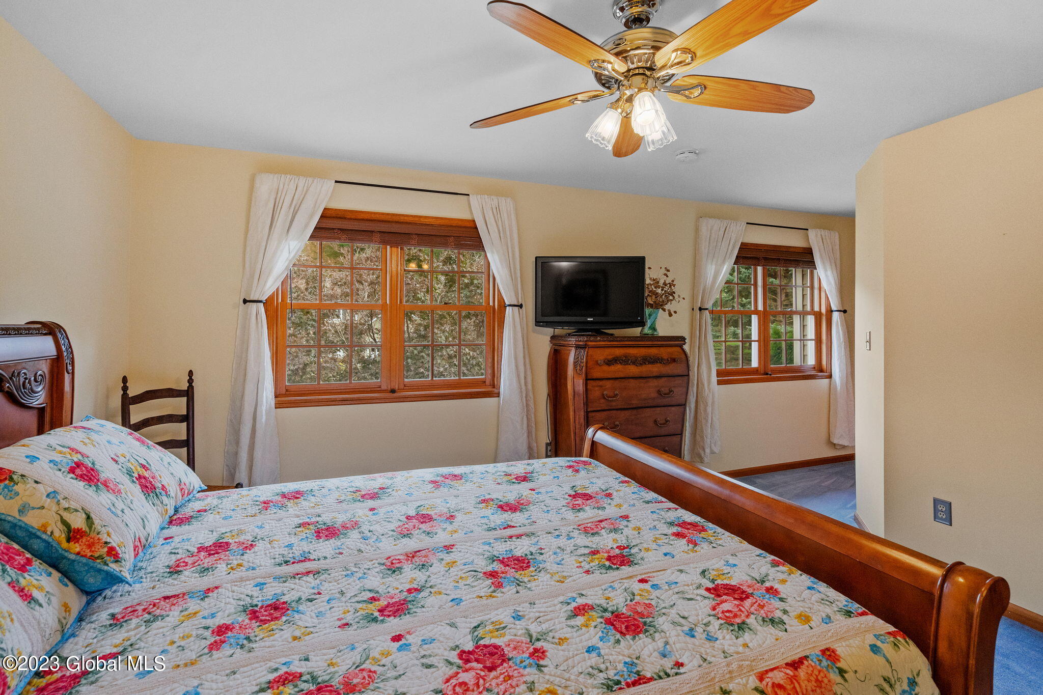 216 Shaker Ridge Drive Colonie, NY 12309 - Photo 41 of 71 101-web-or-mls-216-shaker-ridge-dr