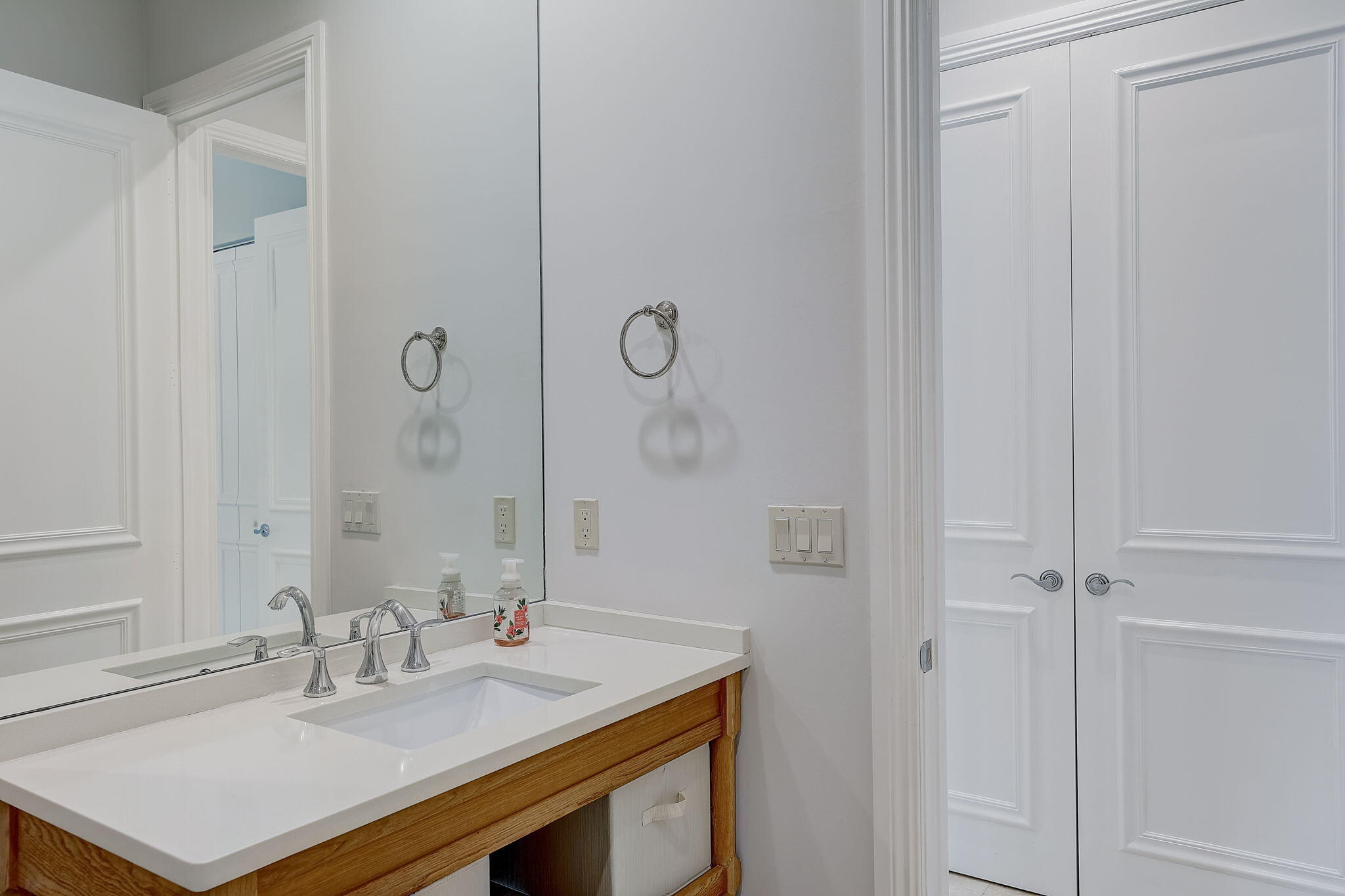 17752 Vecino Way Boca Raton, FL 33496 - Photo 19 of 86 31-web-or-mls-Vecino Way-029