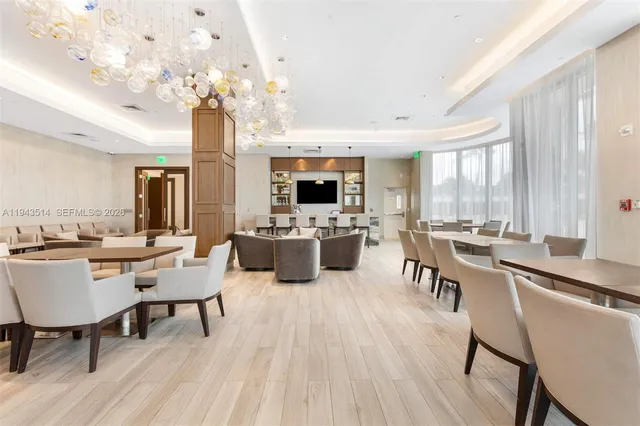 $2,395,000 | 10155 Collins Avenue, Unit 606, Bal Harbour, FL 33154