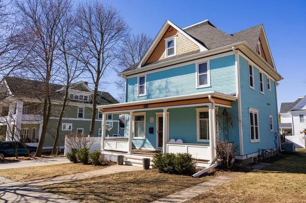 $505,000 | 210 South 6th Street, Mount Horeb, WI 53572