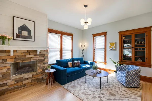 $494,900 | 210 South 6th Street, Mount Horeb, WI 53572