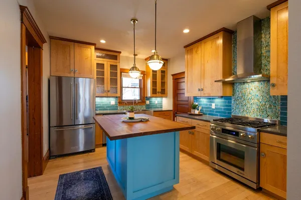 $494,900 | 210 South 6th Street, Mount Horeb, WI 53572