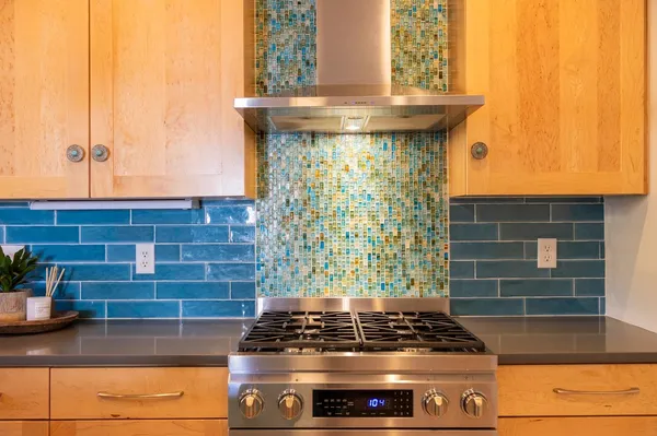 $494,900 | 210 South 6th Street, Mount Horeb, WI 53572