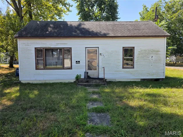 $26,000 | 402 McKinley Street, Worden, IL 62097