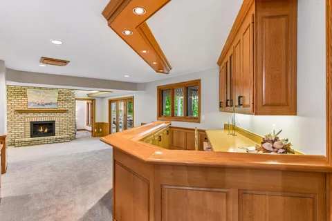 $3,395,000 | 6306 Maple Ridge, Excelsior, MN 55331