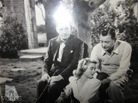 212 Dirt Road Lake Sherwood, CA 91361 - Photo 14 of 41 a view of folding clothes and other items