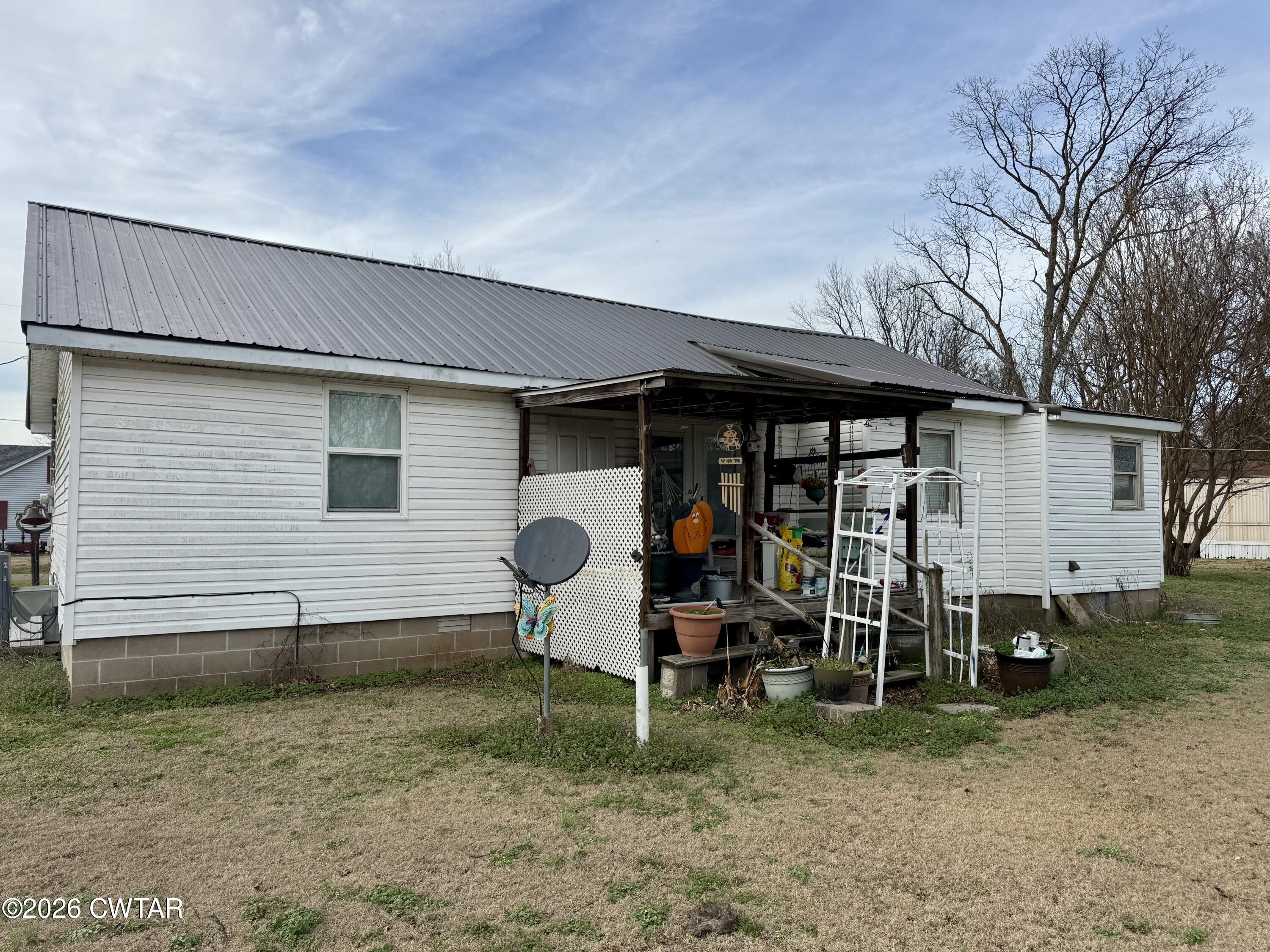 112 Jones Street Finley, TN 38030 - Photo 4 of 8 IMG_1901