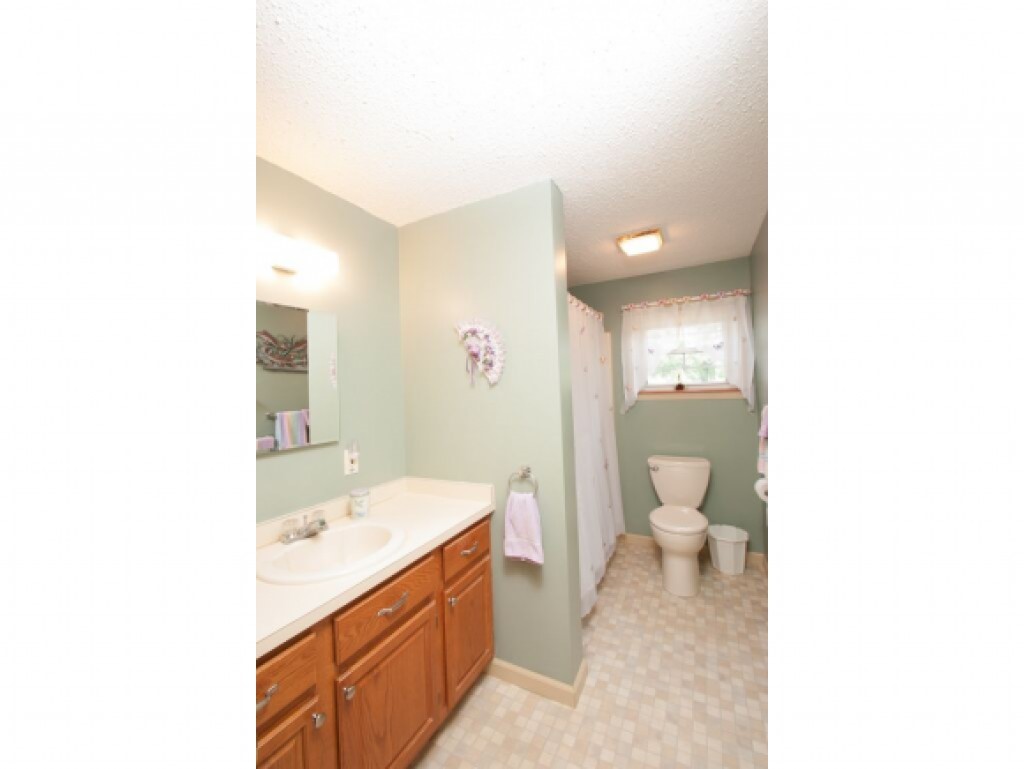 7 Dockside Lane Rochester, NH 03867 - Photo 19 of 26