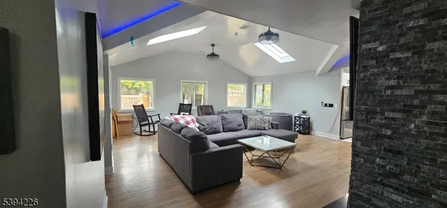 $775,000 | 11 Surrey Place, Unit 1, Hawthorne, NJ 07506