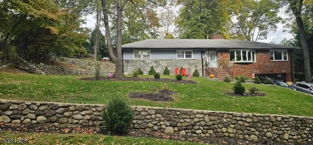 $775,000 | 11 Surrey Place, Unit 1, Hawthorne, NJ 07506