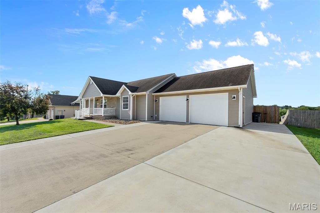 365 Spring Hill Road Jackson, MO 63755 - Photo 3 of 58