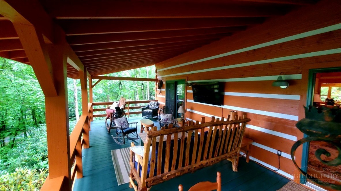 270 Bentley Road Sugar Grove, NC 28679 - Photo 4 of 47