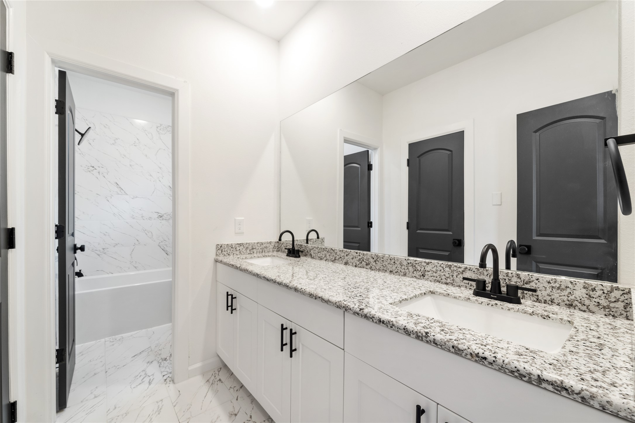 4307 Larkspur Street Houston, TX 77051 - Photo 14 of 15