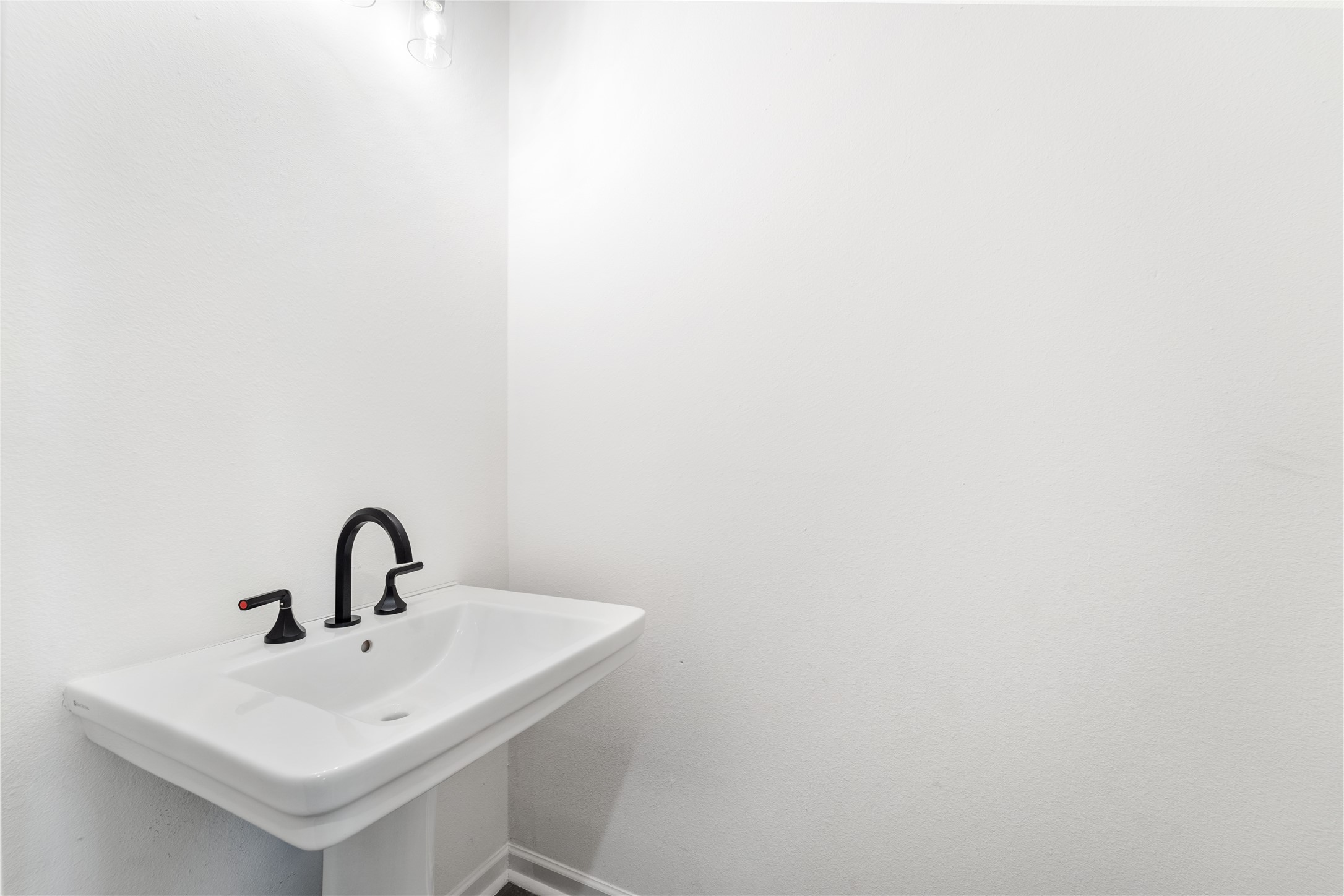 4307 Larkspur Street Houston, TX 77051 - Photo 7 of 15