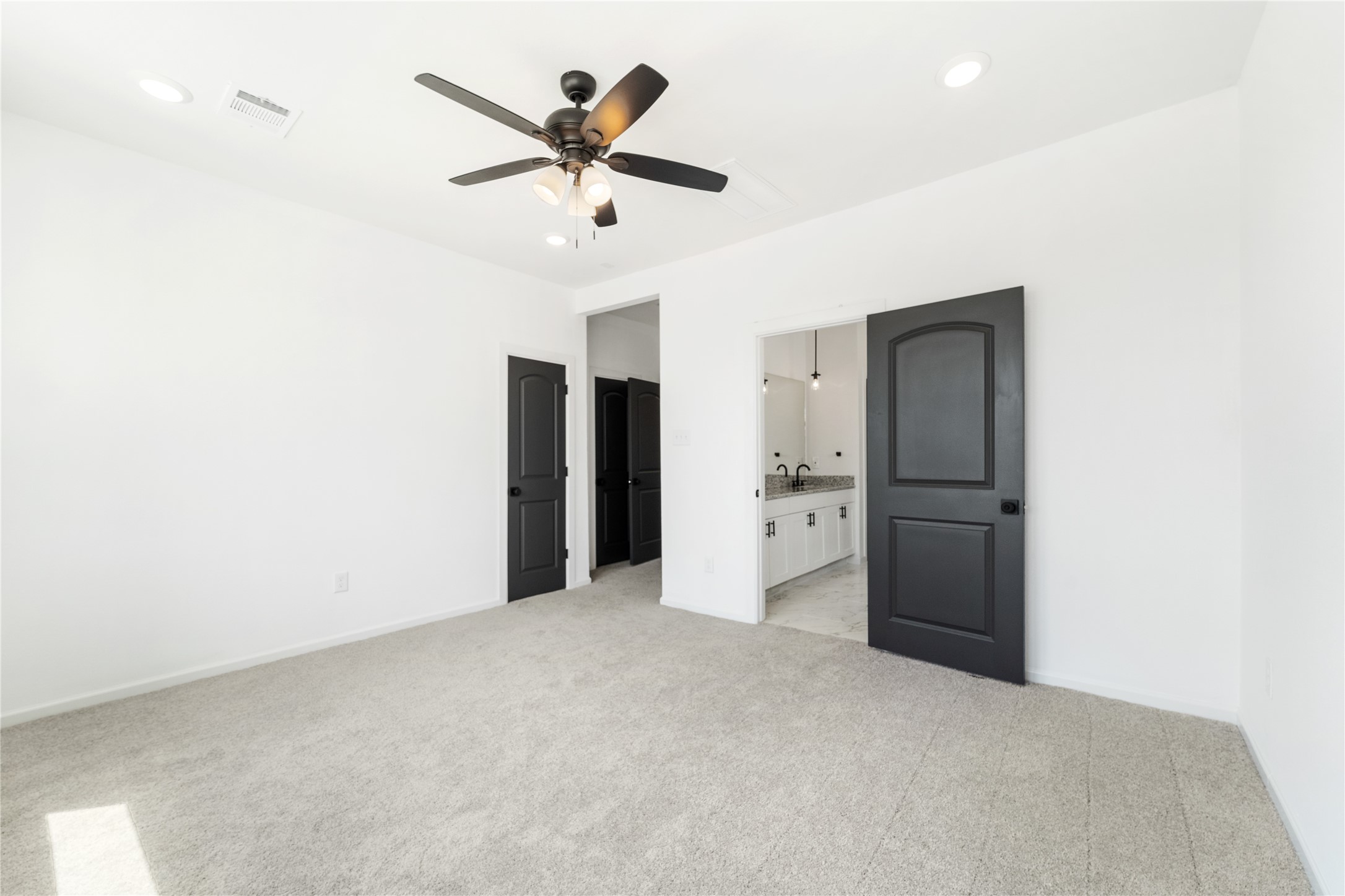 4307 Larkspur Street Houston, TX 77051 - Photo 9 of 15