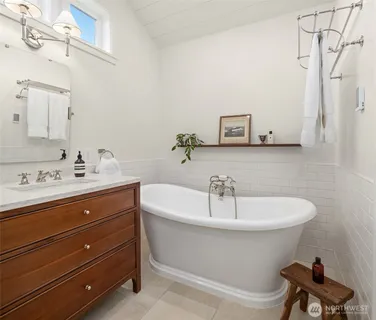 $1,388,000 | 2710 West Blaine Street, Seattle, WA 98199