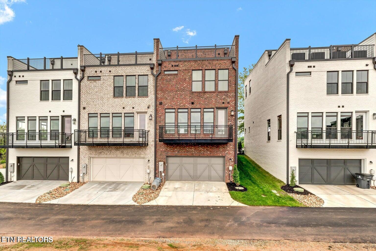 1822 Thunderhead Road Knoxville, TN 37922 - Photo 38 of 44 NSTC 33 - Back