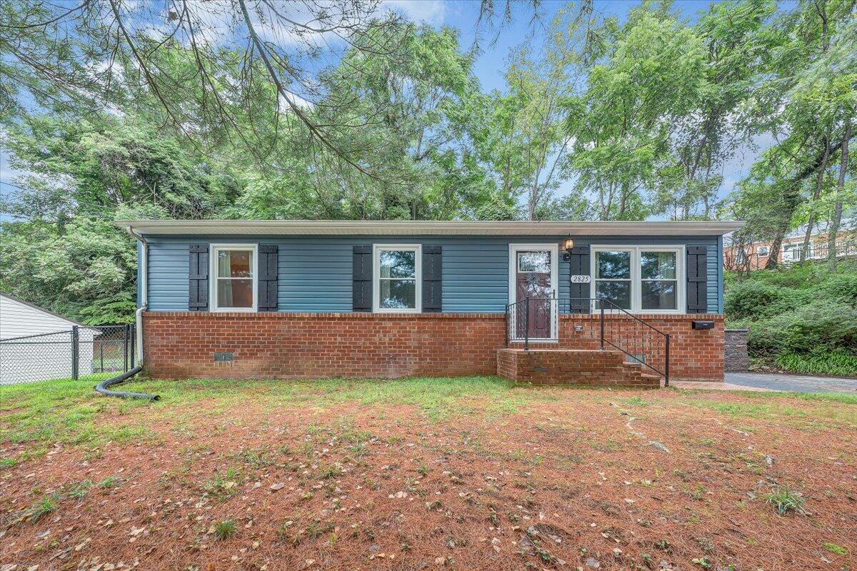 2825 Montvale Road Southwest Roanoke, VA 24015 - Photo 1 of 44 01-MIB07992