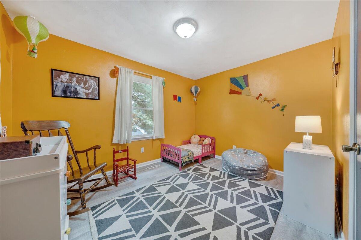 2825 Montvale Road Southwest Roanoke, VA 24015 - Photo 26 of 44 26-MIB07908