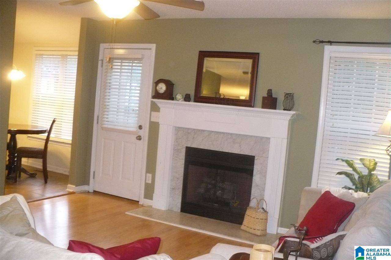 979 Hickory Street Moody, AL 35004 - Photo 5 of 20