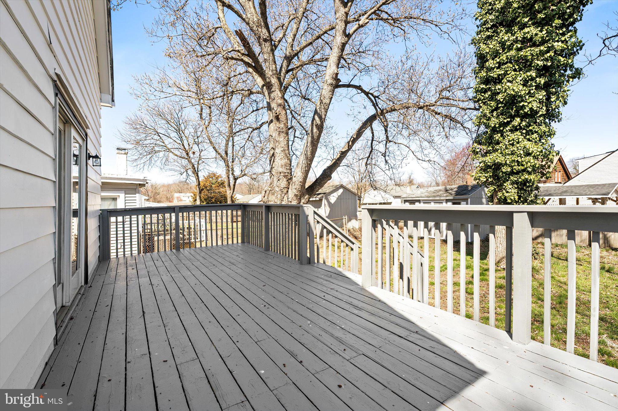 70 6th Avenue Hamilton, NJ 08619 - Photo 29 of 33 Rear Deck