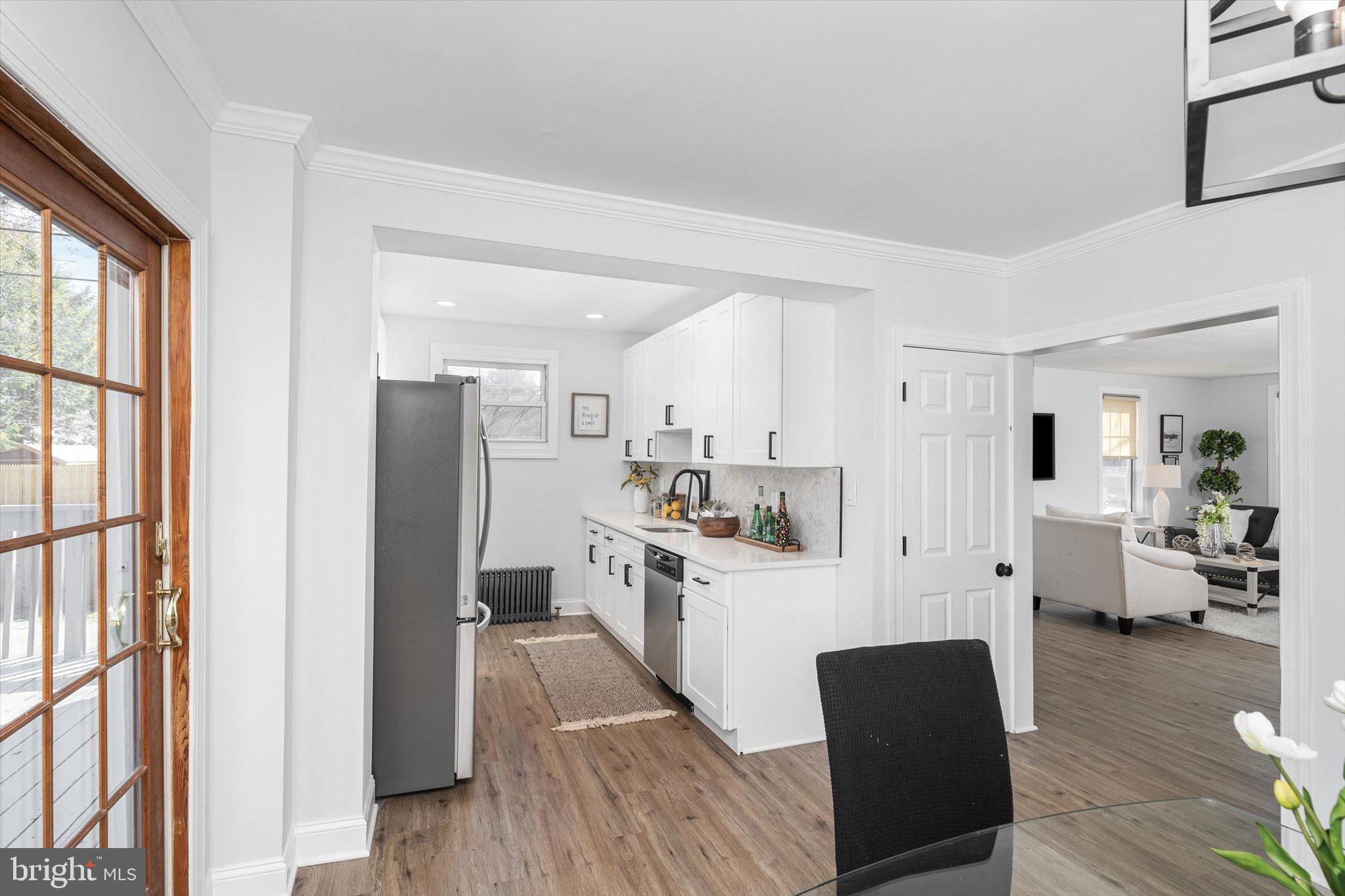 70 6th Avenue Hamilton, NJ 08619 - Photo 8 of 33 Kitchen