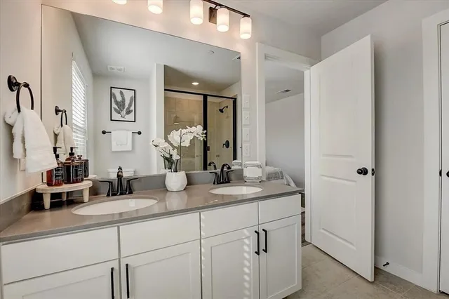 $2,690 | 15101 Litsey Crk Drive, Unit 15257H, Roanoke, TX 76262