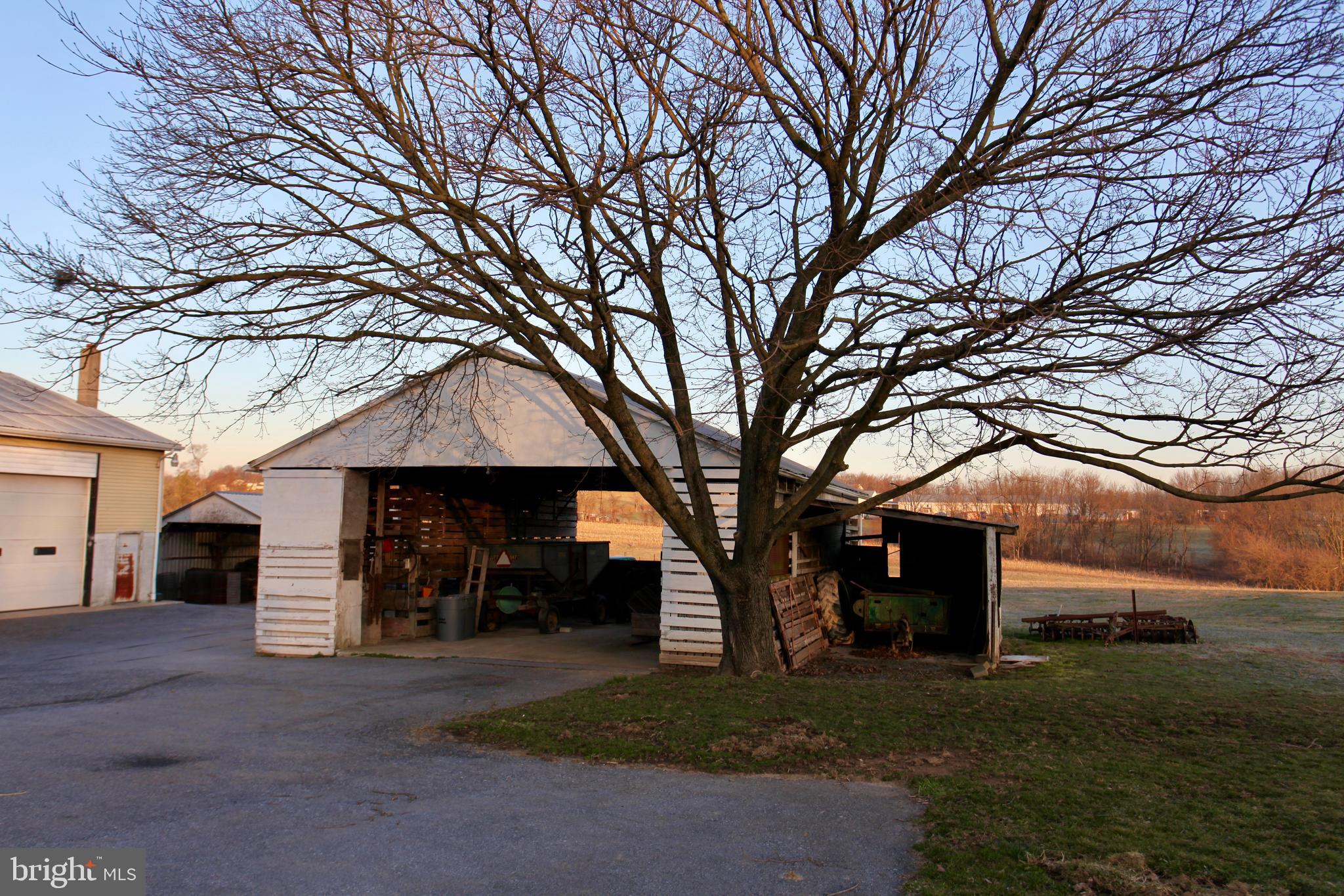 2233 Cloverleaf Road Elizabethtown, PA 17022 - Photo 9 of 21