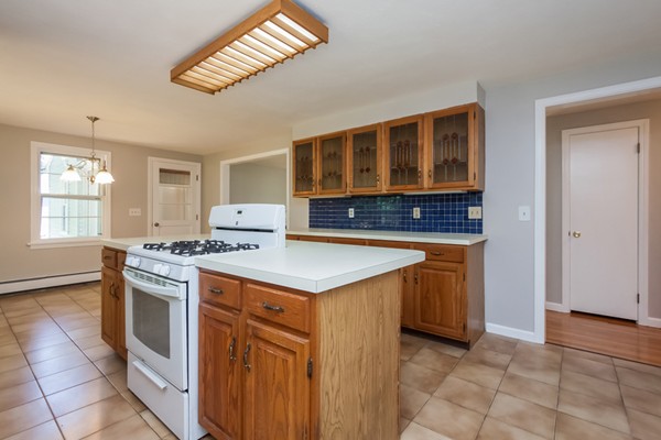52 Whitmun Road Longmeadow, MA 01106 - Photo 12 of 30