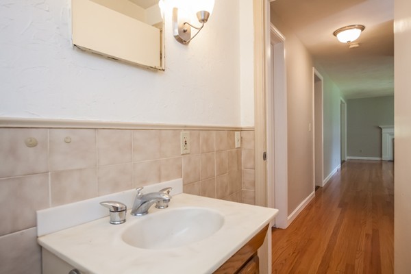 52 Whitmun Road Longmeadow, MA 01106 - Photo 16 of 30