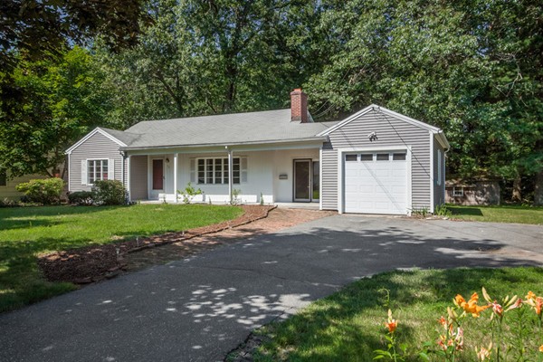52 Whitmun Road Longmeadow, MA 01106 - Photo 2 of 30