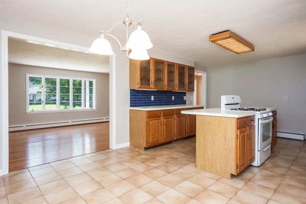 52 Whitmun Road Longmeadow, MA 01106 - Photo 9 of 30