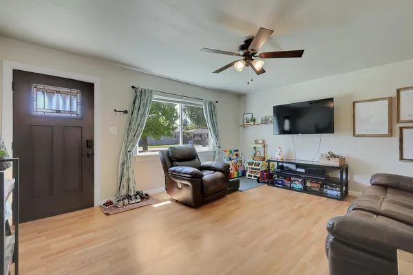 $290,000 | 921 Jacobs Street, Marysville, CA 95901