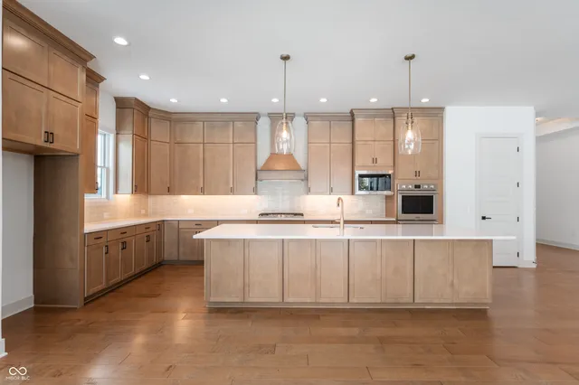 $1,125,000 | 19832 Chatsworth Boulevard, Westfield, IN 46074