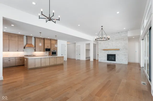 $1,125,000 | 19832 Chatsworth Boulevard, Westfield, IN 46074